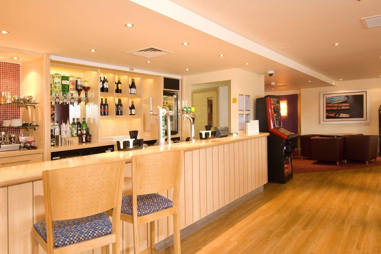 Premier Inn Cambridge Girton  Buitenkant foto