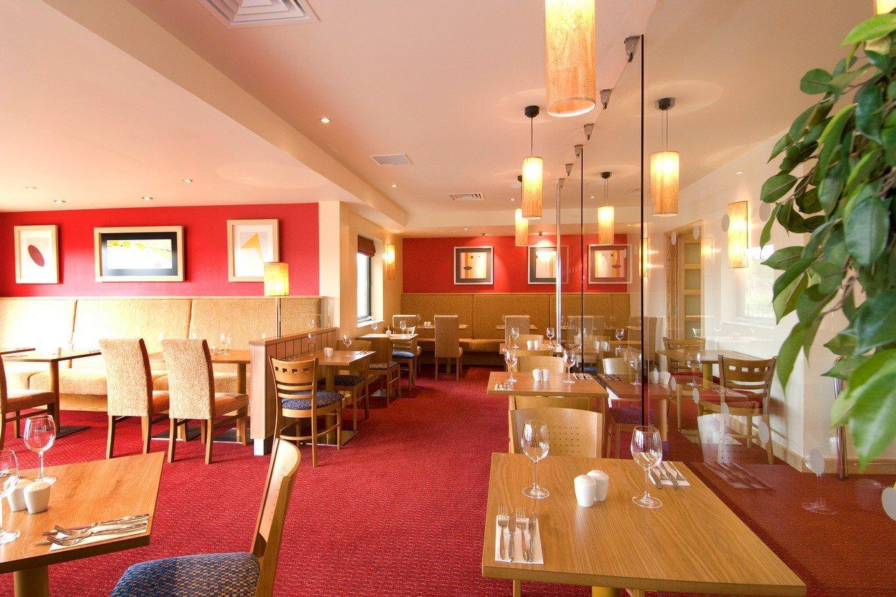 Premier Inn Cambridge Girton  Buitenkant foto