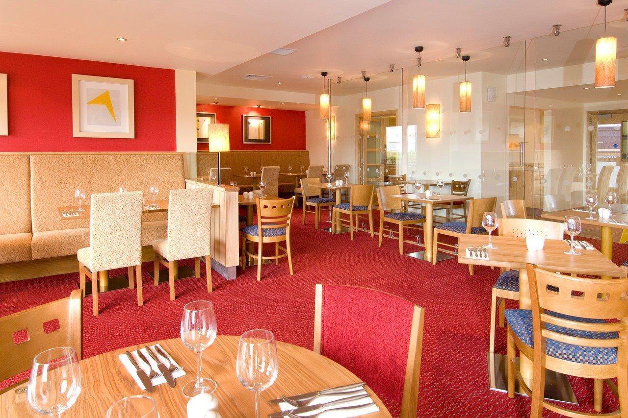 Premier Inn Cambridge Girton  Buitenkant foto